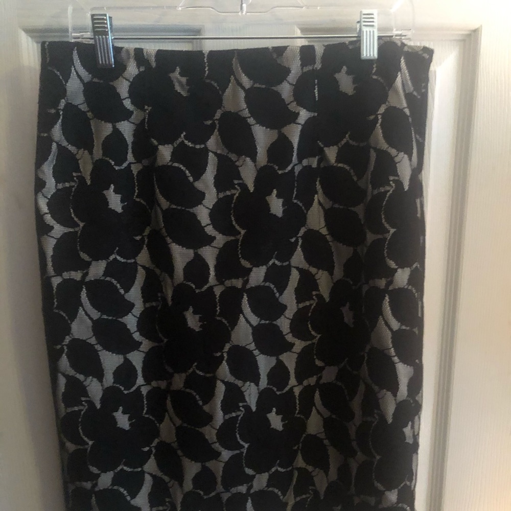 Ann Taylor black and white work skirt.